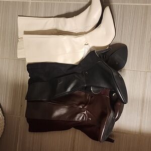 3 pair of boots for 140